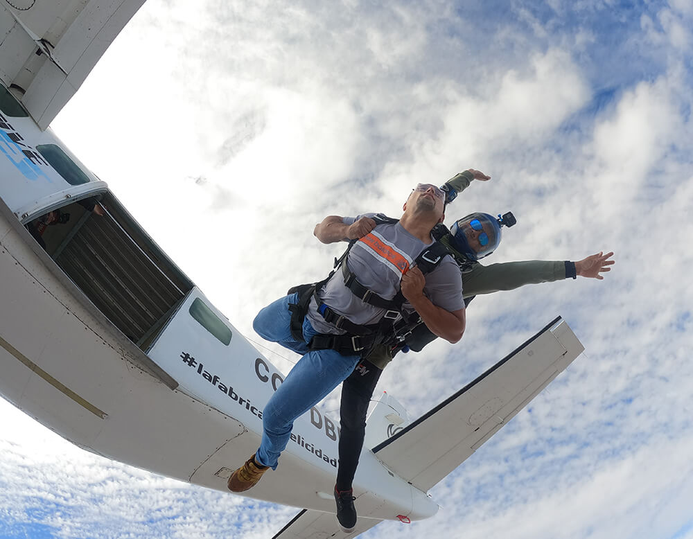 Salto T Ndem Skydive Andes